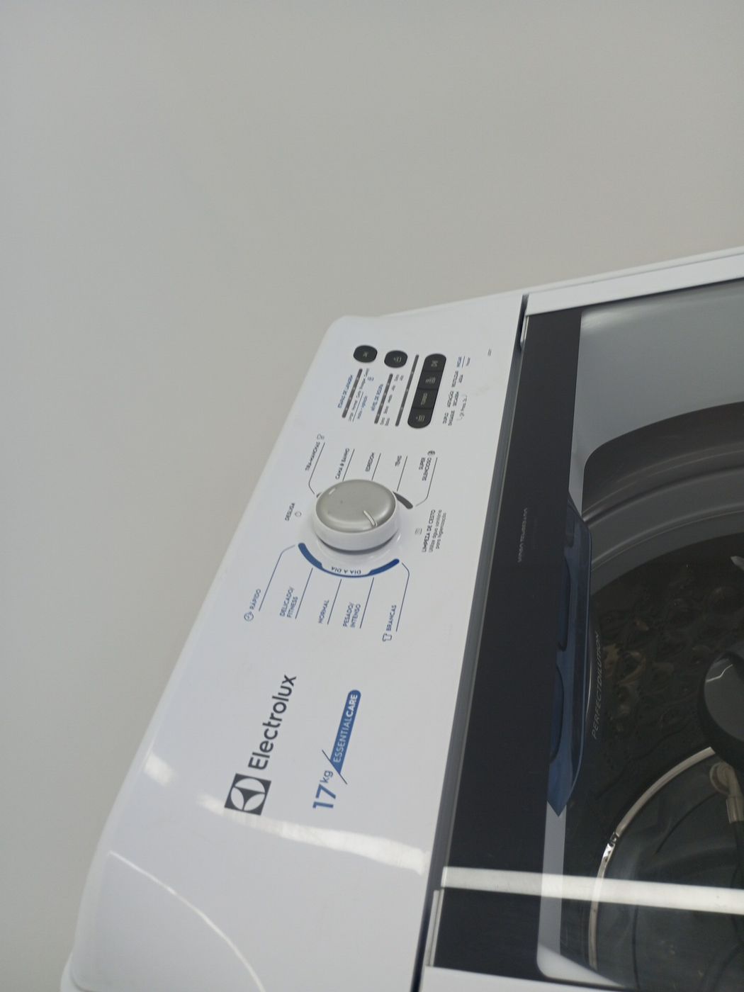 LAVADORA ELECTROLUX LED17 ROUPAS TOP LOAD 17K