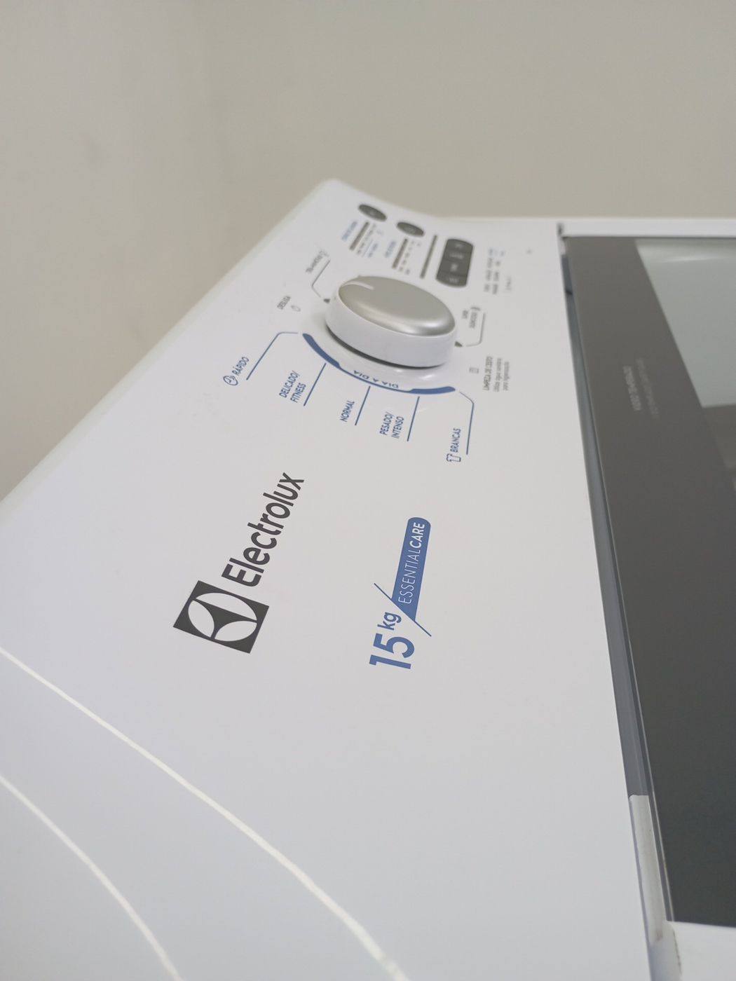 LAVADORA ELECTROLUX LED15 15KG ESSENTIAL CARE