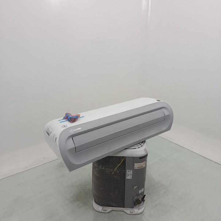 AR CONDICIONADO ELECTROLUX YI18F - Condensado