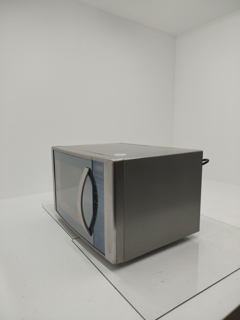 MICRO-ONDAS ELECTROLUX ME41X 31L - INOX