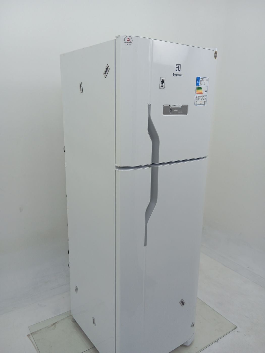 REFRIGERADOR ELECTROLUX DFN41 FROST FREE 371L