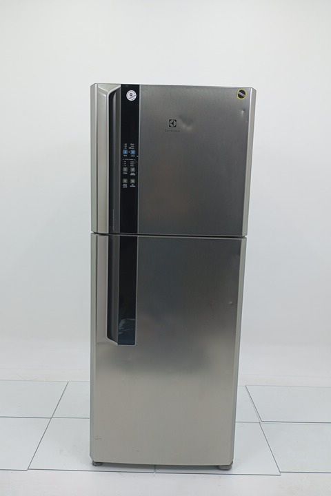 REFRIGERADOR ELECTROLUX IF55S TOP FREEZER INV