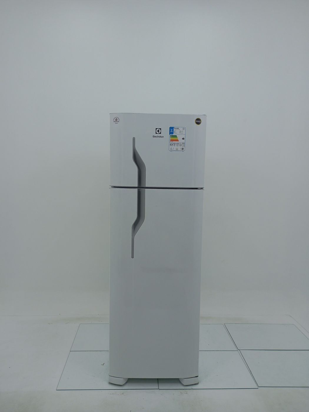 REFRIGERADOR ELECTROLUX DC35A   DUAS PORTAS C