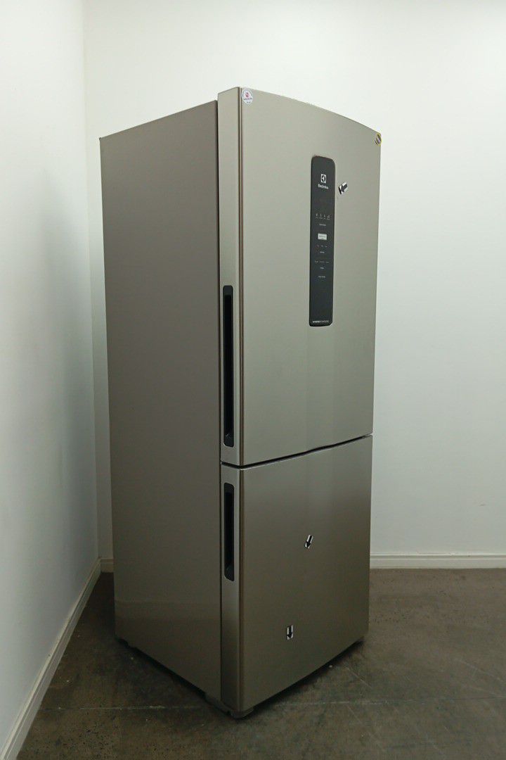 REFRIGERADOR ELECTROLUX IB54S DUAS PORTAS INV