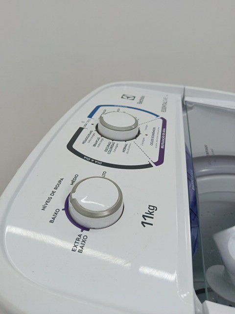 LAVADORA ELECTROLUX LES11 - Lavadora Electrol