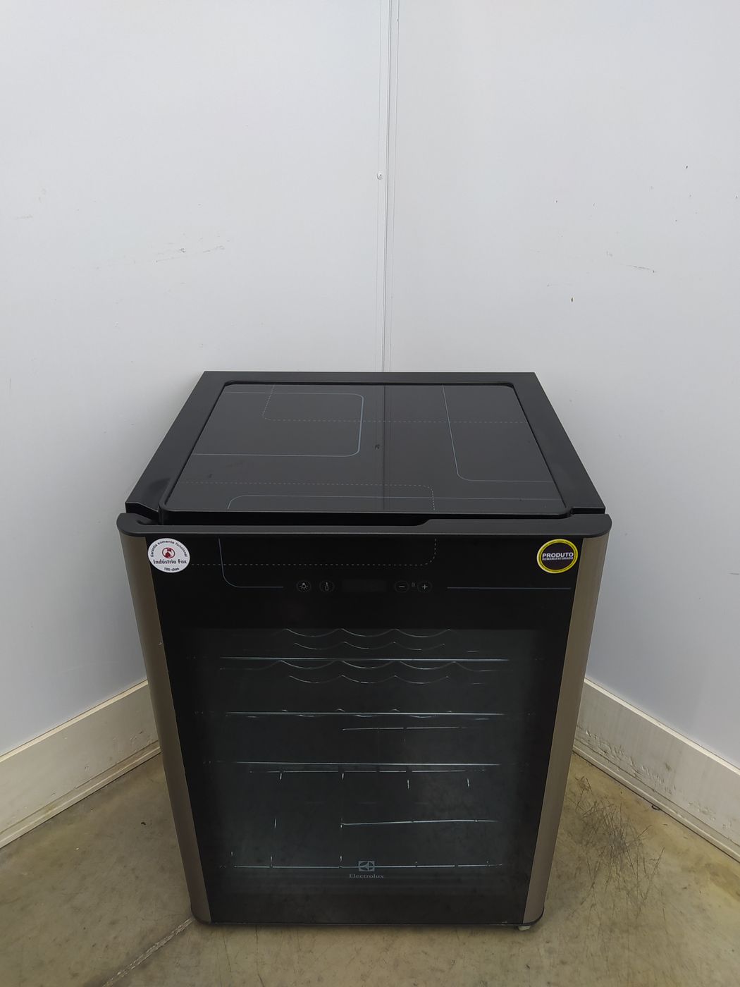 ADEGA ELECTROLUX VINHOS 1 PORTA ACS24 24 GARR