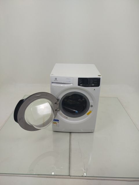 LAVADORA ELECTROLUX LFE11 - Lavadora Electrol