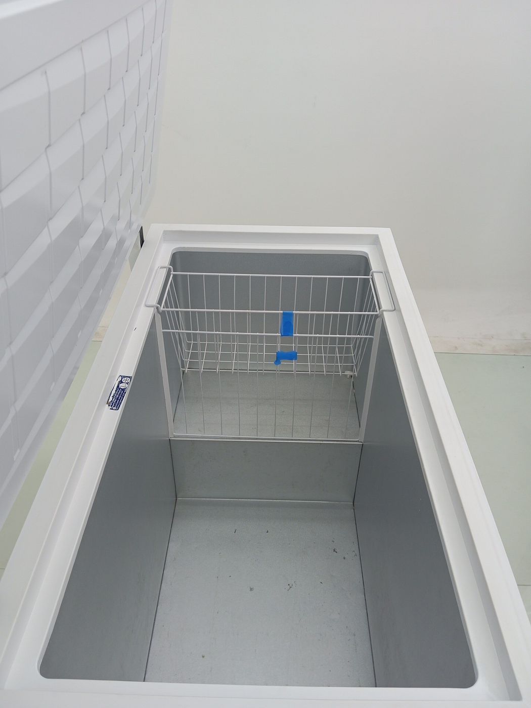 FREEZER ELECTROLUX HORIZONTAL 400L CYCLE DEFR