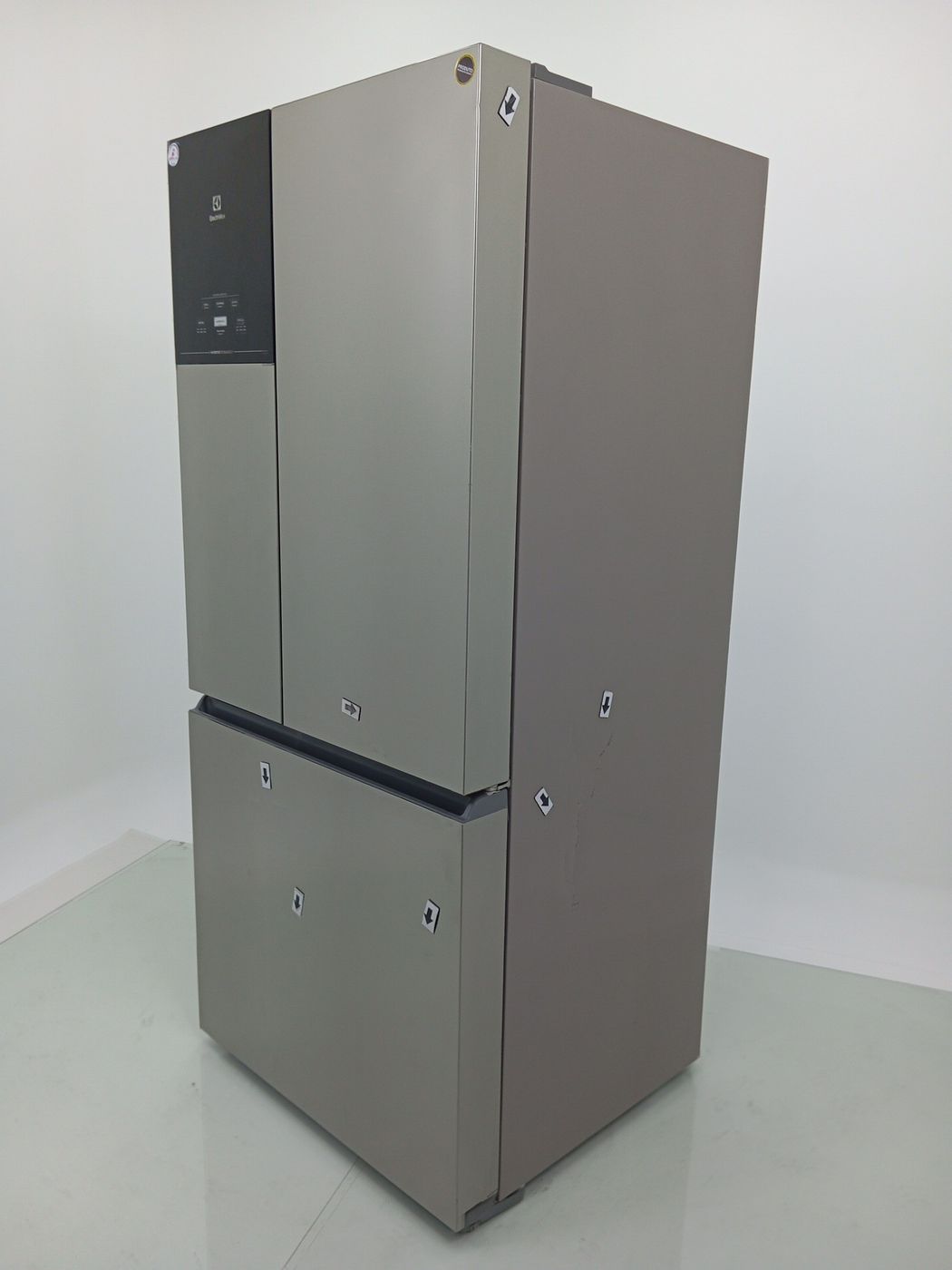 REFRIGERADOR ELECTROLUX IM8S FROST FREE INVER