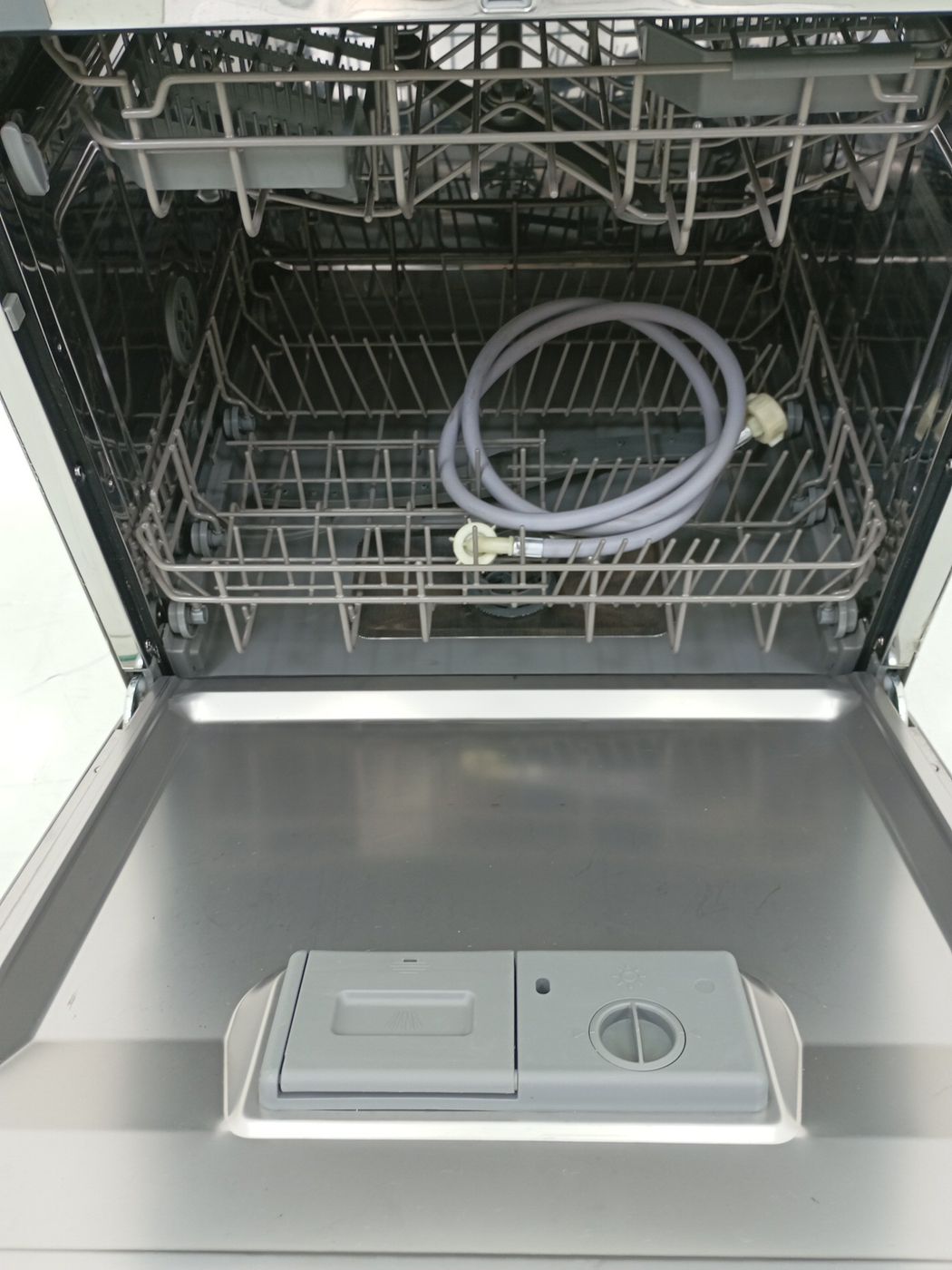 LAVA LOUCAS ELECTROLUX LE08S - Lava Louça Ele