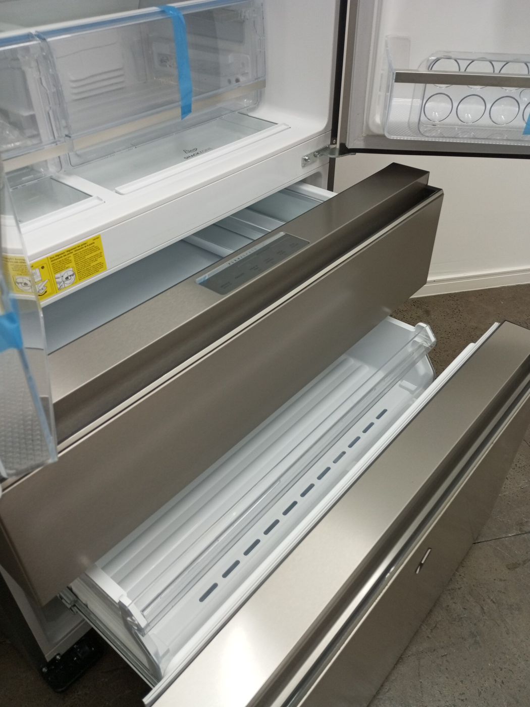 REFRIGERADOR ELECTROLUX DM91X FROST FREE  INV