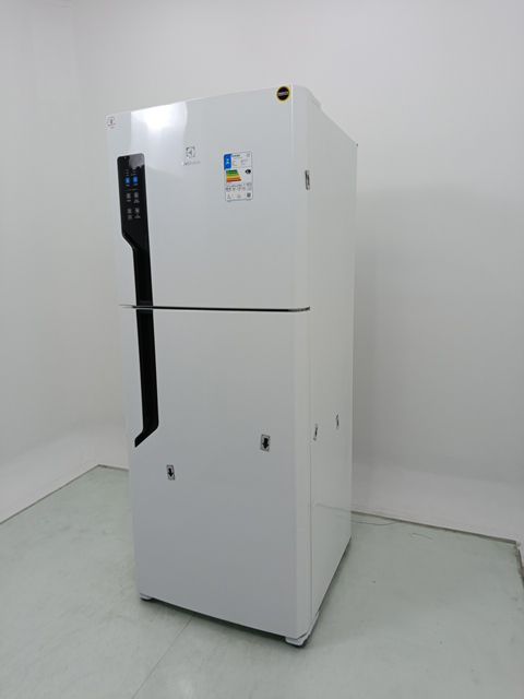 REFRIGERADOR ELECTROLUX TF55 FROST FREE 431L 