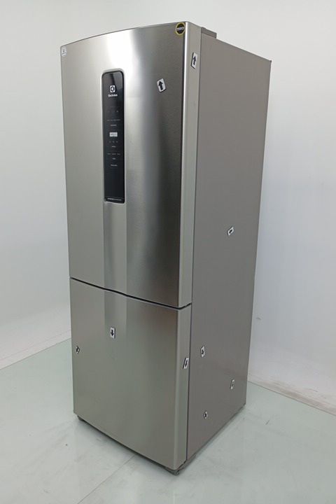 REFRIGERADOR ELECTROLUX IB54S DUAS PORTAS INV