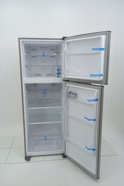 REFRIGERADOR CONTINENTAL TC56S FROST FREE 472
