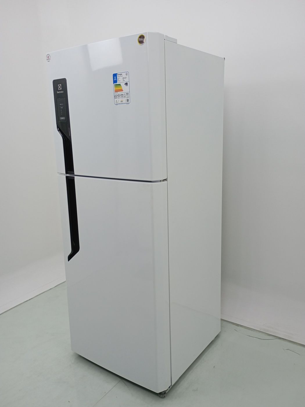 REFRIGERADOR ELECTROLUX TF70 FROST FREE 431L 
