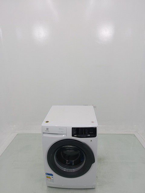 LAVADORA ELECTROLUX LFE11 - Lavadora Electrol