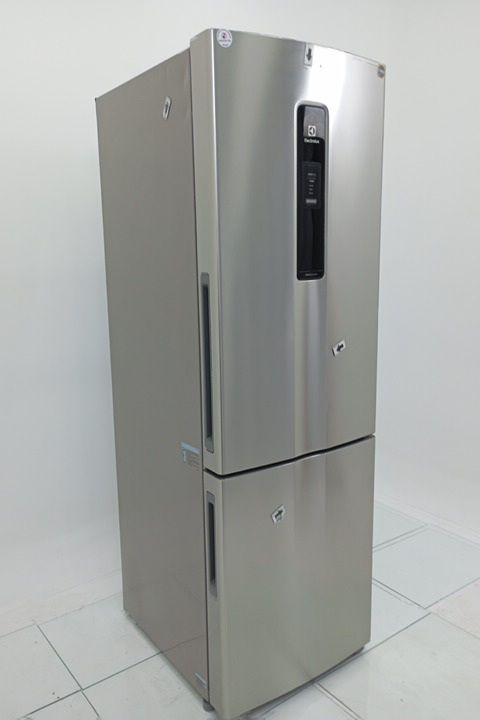 REFRIGERADOR ELECTROLUX DB44S 2 PORTAS FROST 