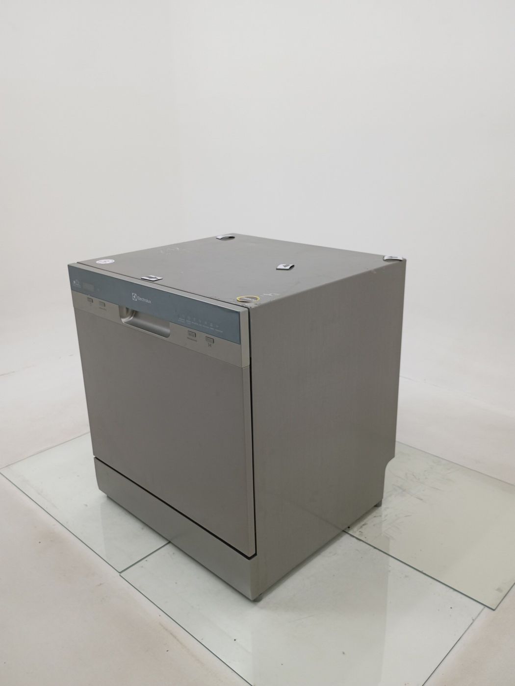 LAVA LOUCAS ELECTROLUX LL08S - Lava Louça Ele