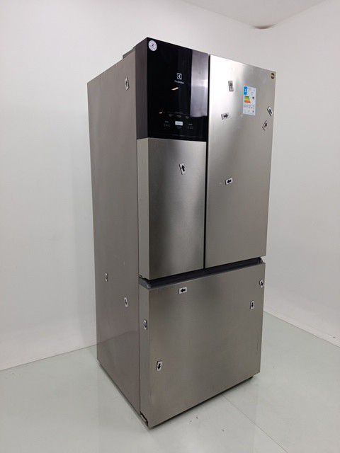 REFRIGERADOR ELECTROLUX IM8S FROST FREE INVER