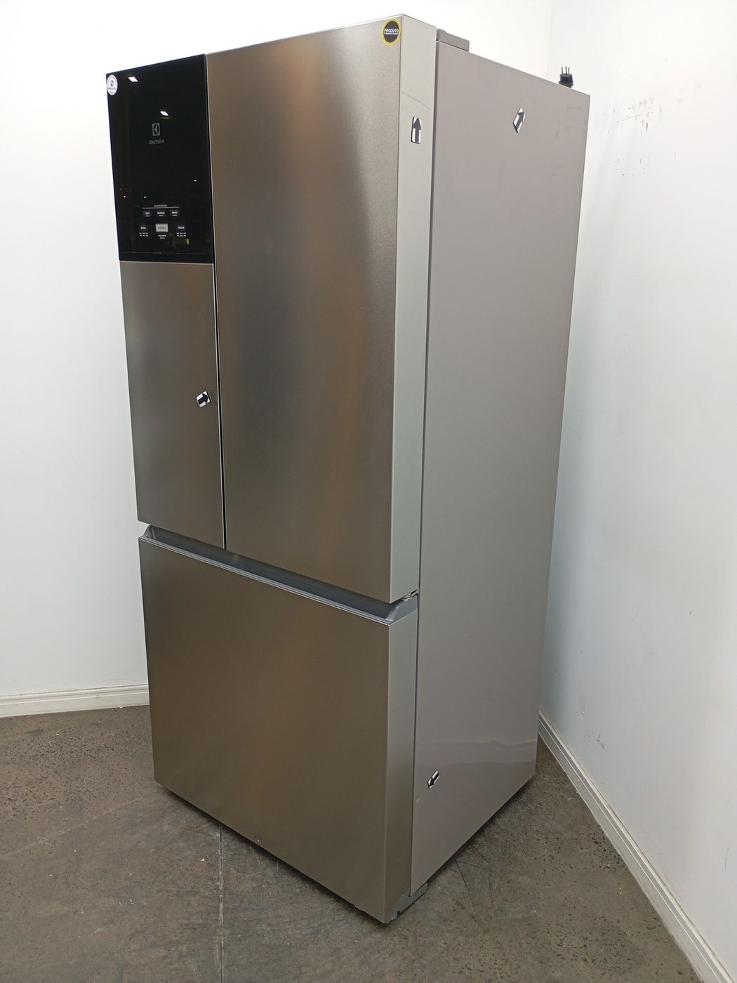 REFRIGERADOR ELECTROLUX IM8S FROST FREE INVER