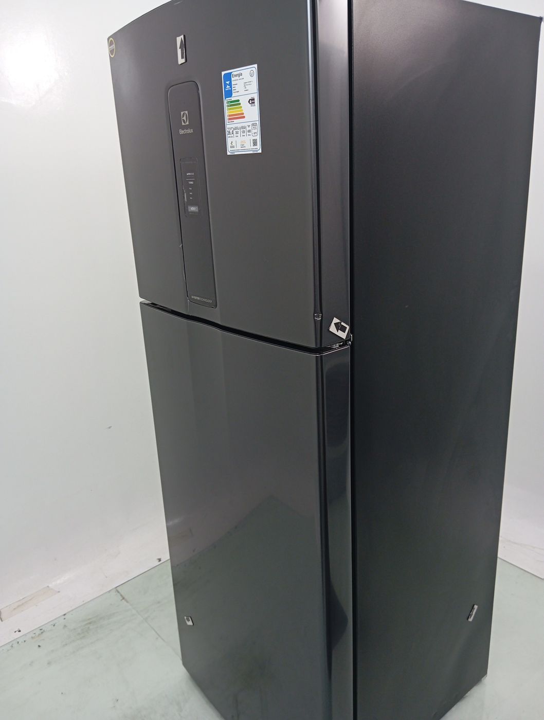 GELADEIRA ELECTROLUX IT70B FROST FREE INVERTE