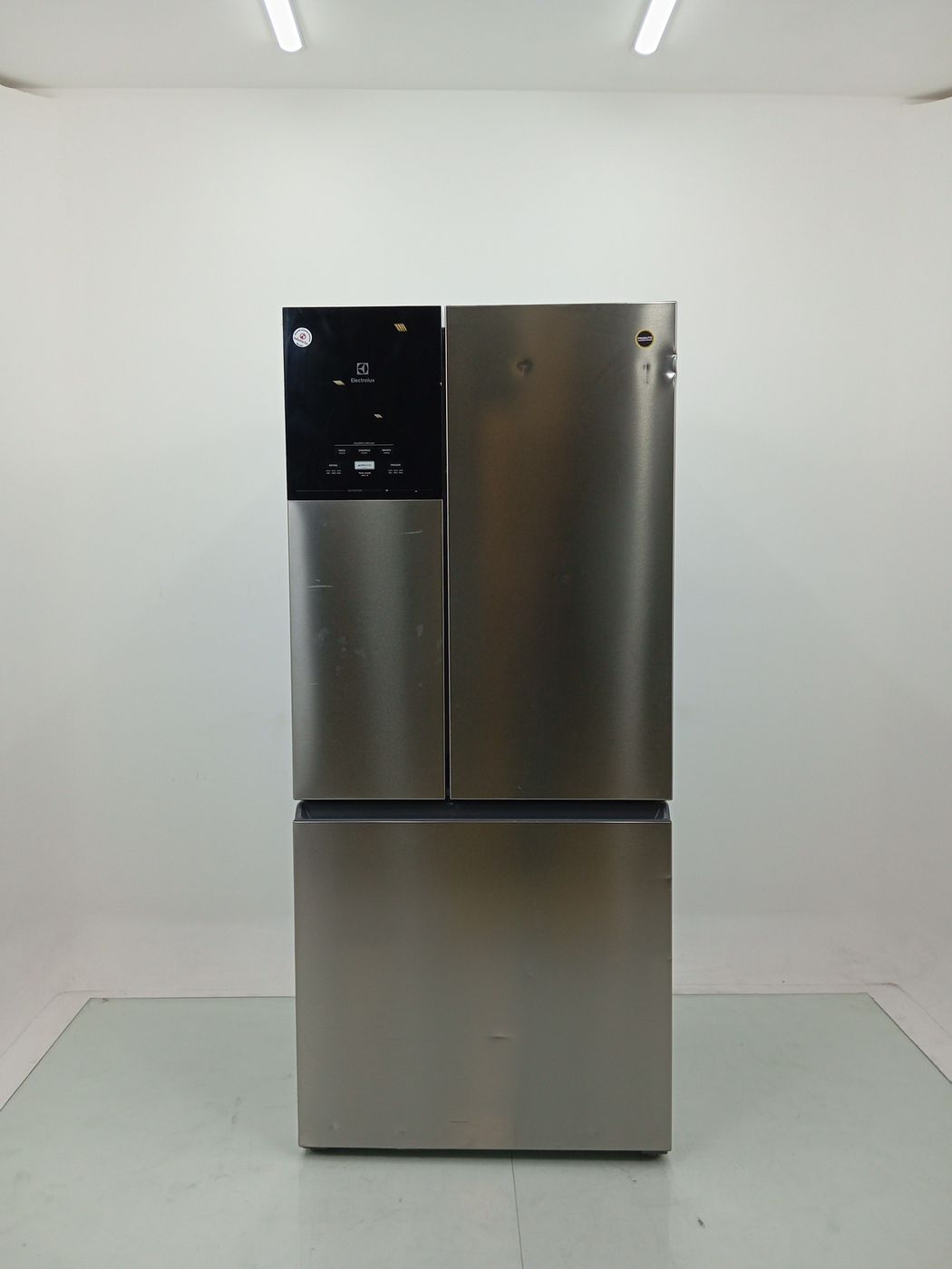 REFRIGERADOR ELECTROLUX IM8S FROST FREE INVER