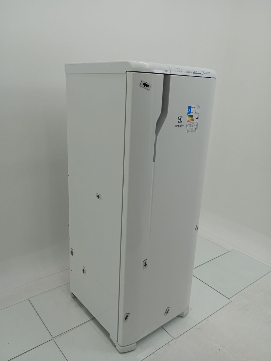 REFRIGERADOR ELECTROLUX RFE39 322l - BRANCO
