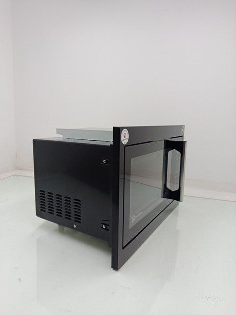 MICRO-ONDAS ELECTROLUX ME3BP - Micro-Ondas El