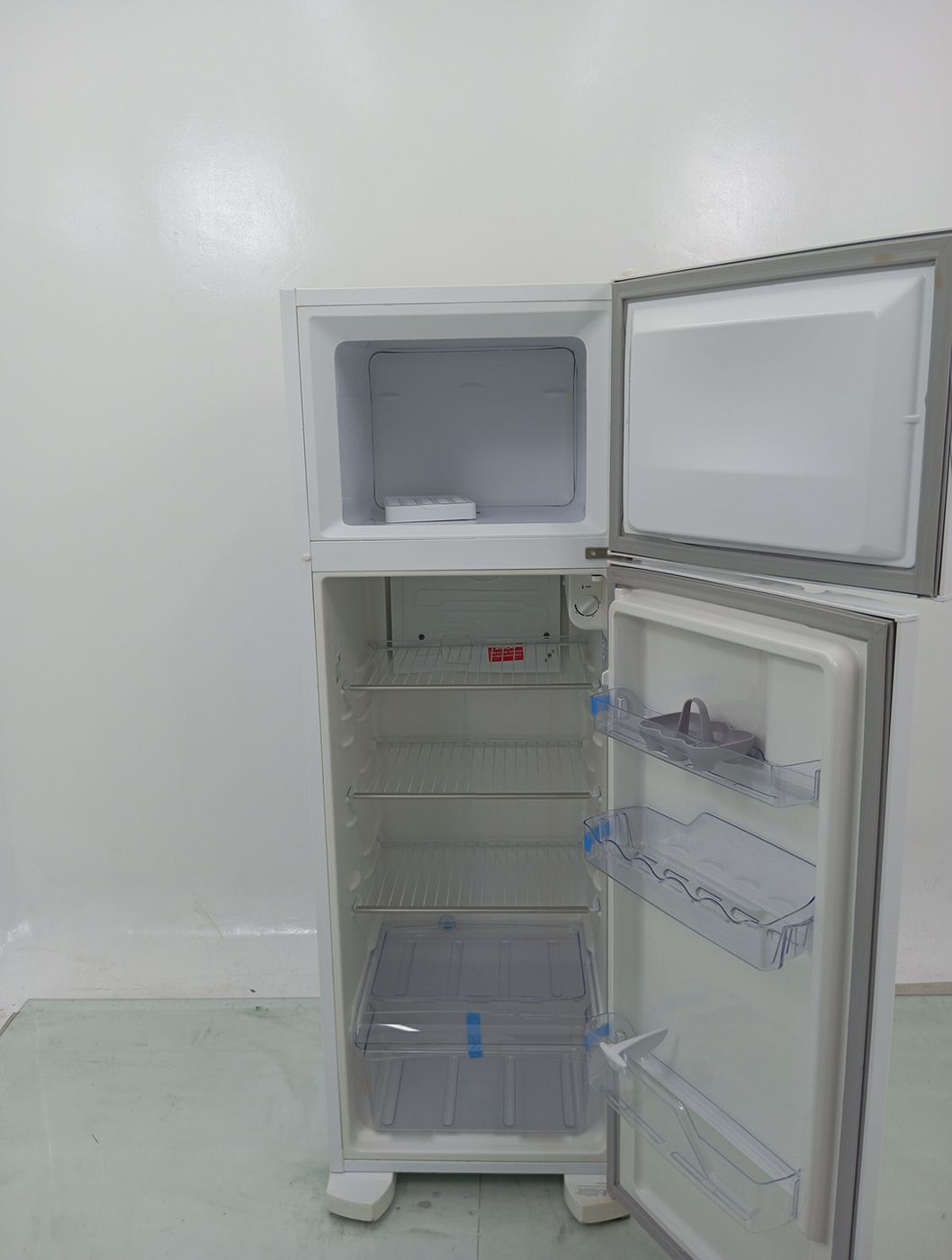 GELADEIRA ELECTROLUX DC35A CYCLE DEFROST 260L