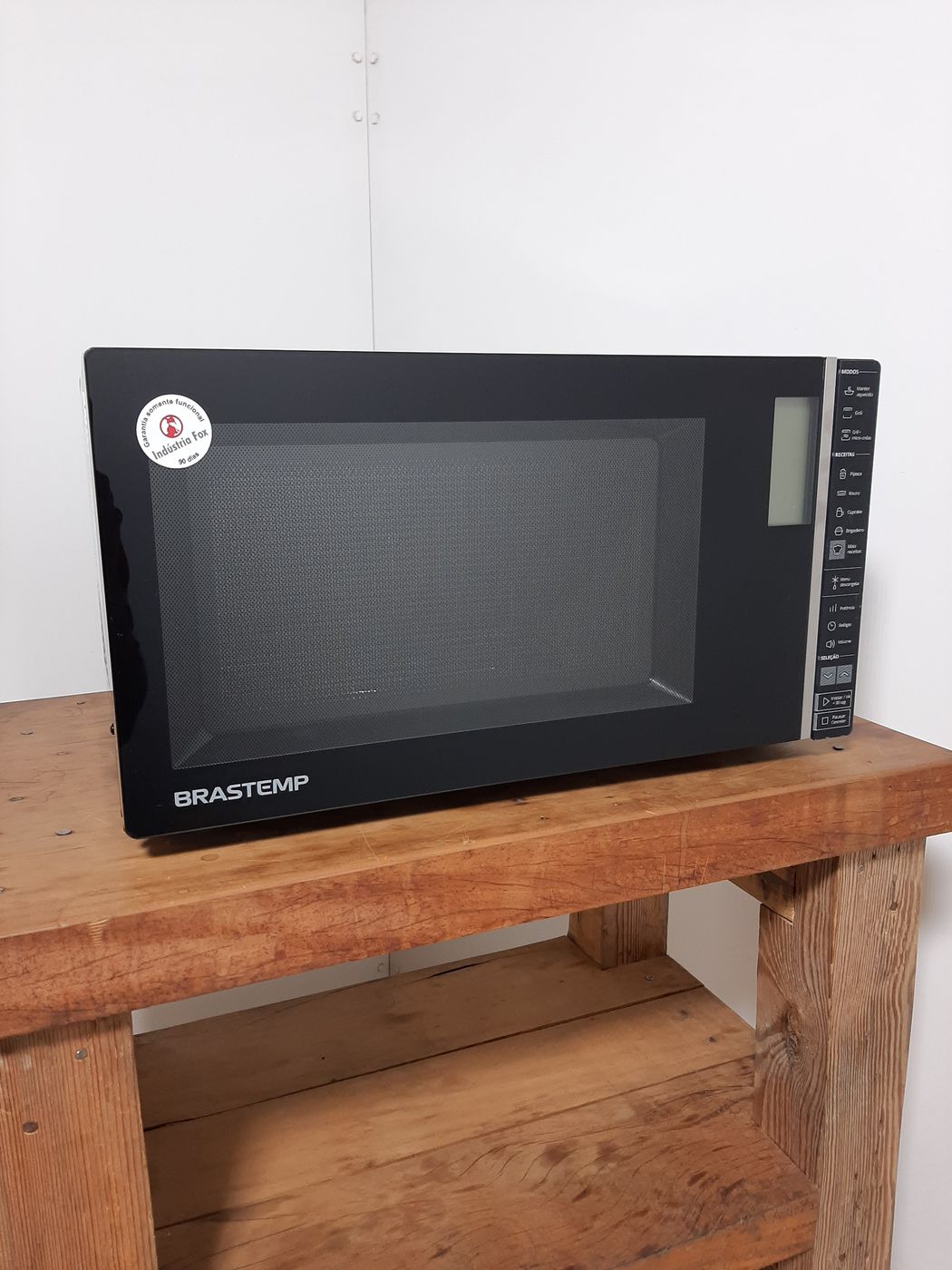 MICRO-ONDAS BRASTEMP FUNÇÃO GRILL 45 L - PRET