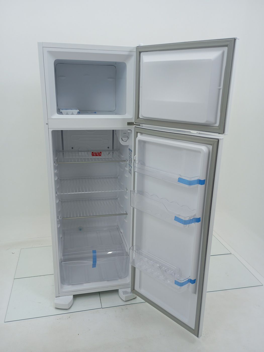 REFRIGERADOR ELECTROLUX DC35A   DUAS PORTAS C