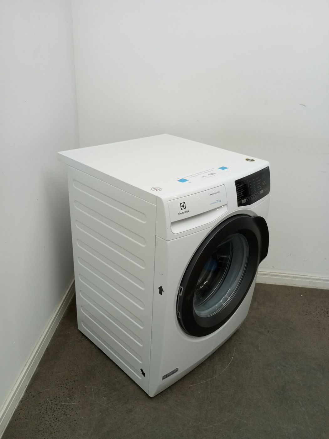 LAVADORA ELECTROLUX FRONT LOAD LFE11 11KG INV