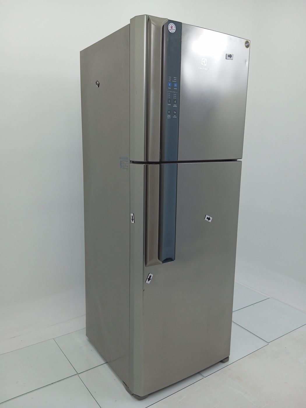 REFRIGERADOR ELECTROLUX DF56S  DUAS PORTAS FR