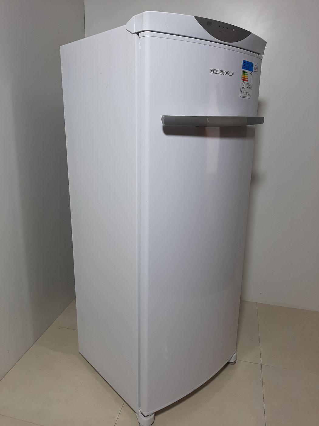 FREEZER BRASTEMP VERTICAL 1 PORTA 197L BR - B