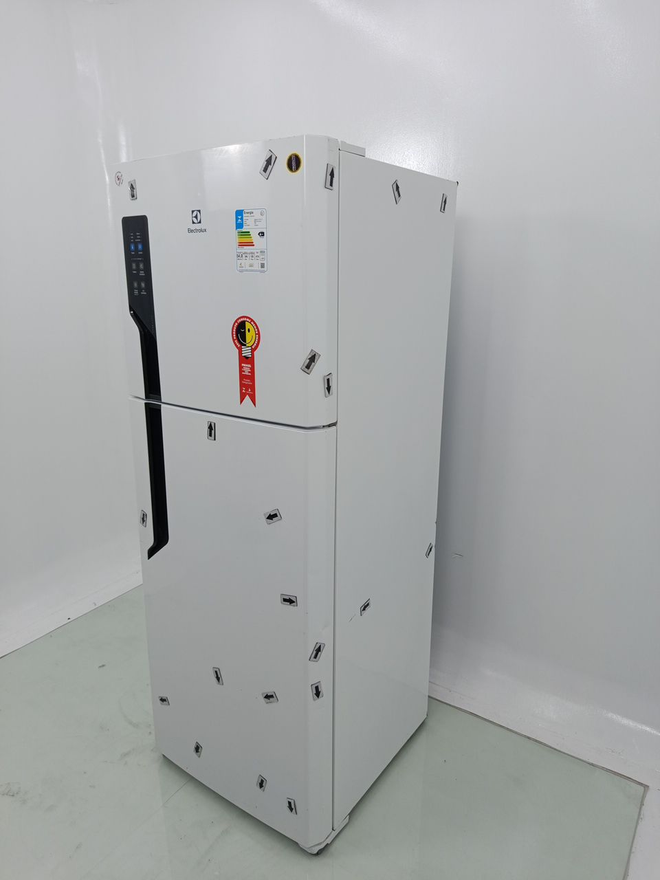 REFRIGERADOR ELECTROLUX TF56 FROST FREE 474L 