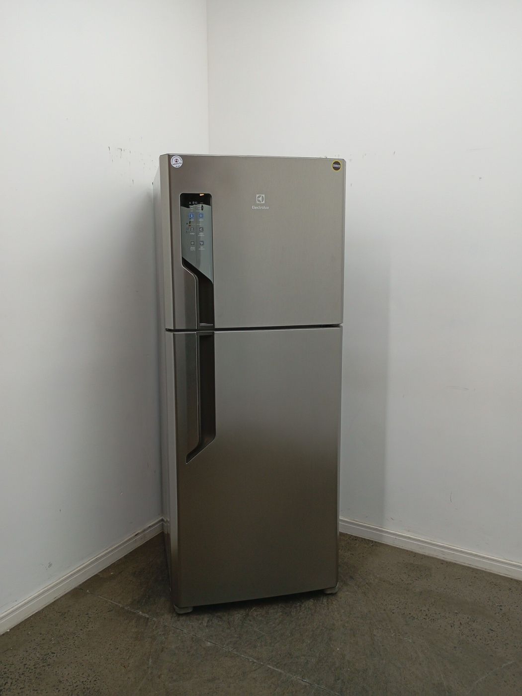 REFRIGERADOR ELECTROLUX IT55S FROST FREE INVE