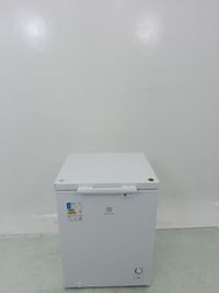 Freezer Electrolux He150 Horizontal Cycle Defrost 143l Uma Porta - Branco