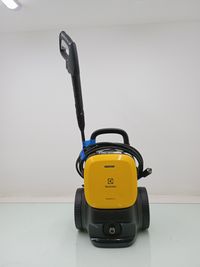 Lavadora Alta Pressao Electrolux Uws2200 - Preto