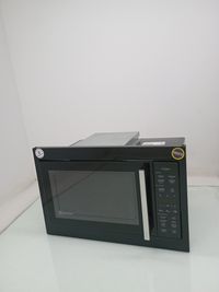 Micro-ondas Electrolux Me3bp - Micro-ondas Electrolux Me3bp-220 V-preto - Preto