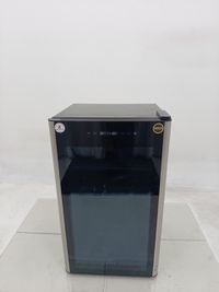 Adega Electrolux Wdf29 - Adega Electrolux Wdf29-127 V-preto - Preto