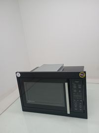 Micro-ondas Electrolux Me3bp - Micro-ondas Electrolux Me3bp-220 V-preto - Preto