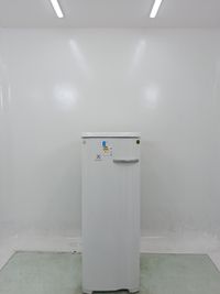 Freezer Electrolux Fe23 Vertical Cycle Defrost 197l Uma Porta - Branco