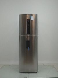 Geladeira Electrolux Iw46s Frost Free Inverter 409l Agua Na Porta  - Inox