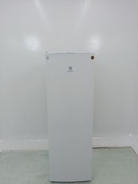 Freezer Electrolux Fei27 - Freezer Vertical Electrolux Fei27-220 V-branco - Branco