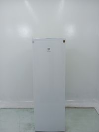 Freezer Electrolux Fei27 - Freezer Vertical Electrolux Fei27-220 V-branco - Branco