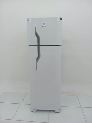 Refrigerador Electrolux Dc35a   Duas Portas Cycle Defrost 260l Dc35a Branco - Branco