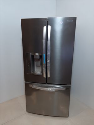 Refrigerador Panasonic Frost Free 592l 3 Portas French Door Com Dispenser De água E Gelo - Aço Escovado