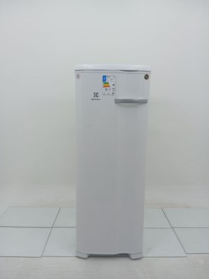 Freezer Electrolux Fe23 Vertical Cycle Defrost Uma Porta 197l - Branco