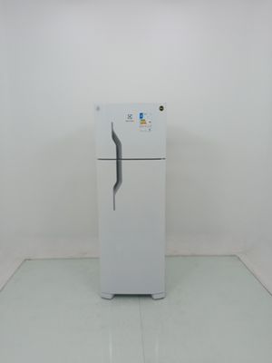 Refrigerador Electrolux Dc35a   Duas Portas Cycle Defrost 260l Dc35a Branco - Branco