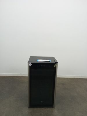 Adega Electrolux Wdf29 Dual Zone 29 Garrafas - Preto
